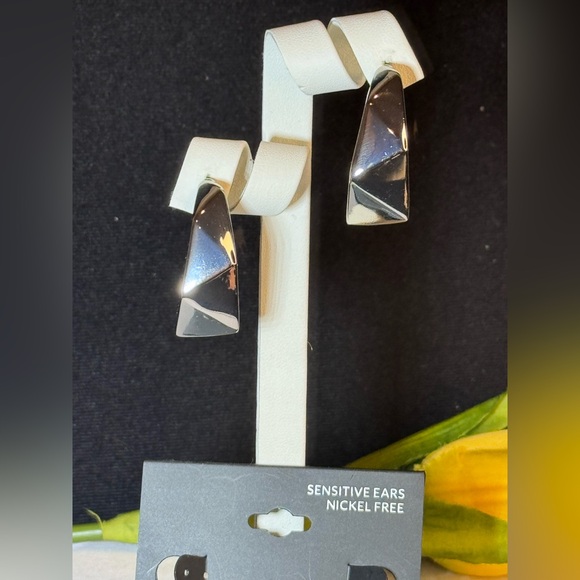 Lane Bryant Chunky Open Hoop Post Earrings in Gunmetal - Picture 8 of 9